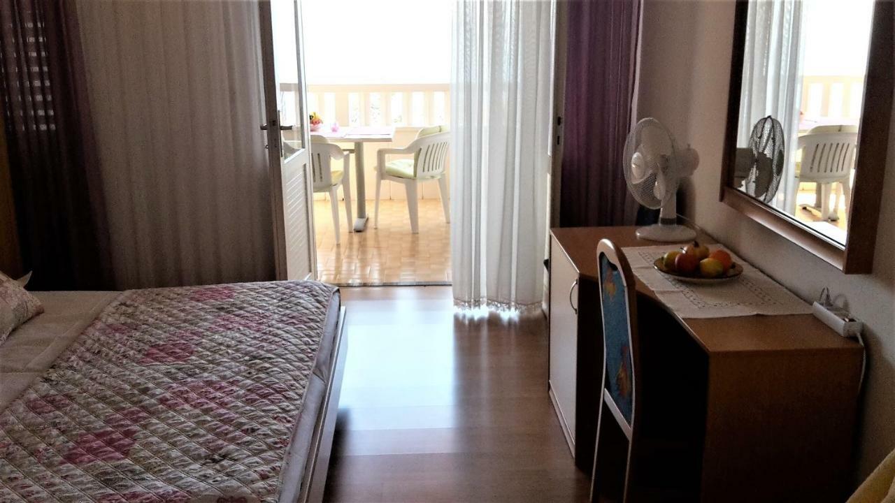 Guest House Fenix Brela Exterior foto